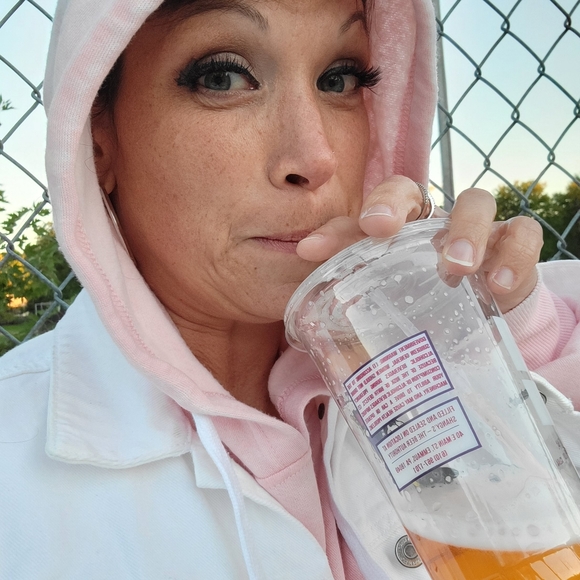 Meet your Posher, Jennifer - Picture 5 of 8